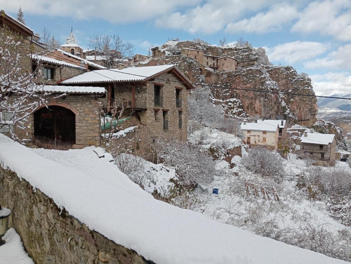 فيلا Cal Ferrer Habitatge Rural Cava المظهر الخارجي الصورة